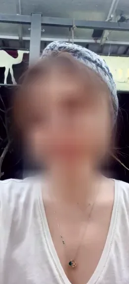 Antonia, 36