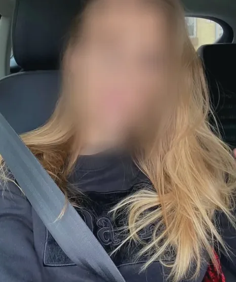 Carina, 32