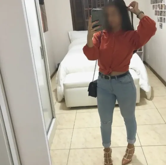 Carina, 34