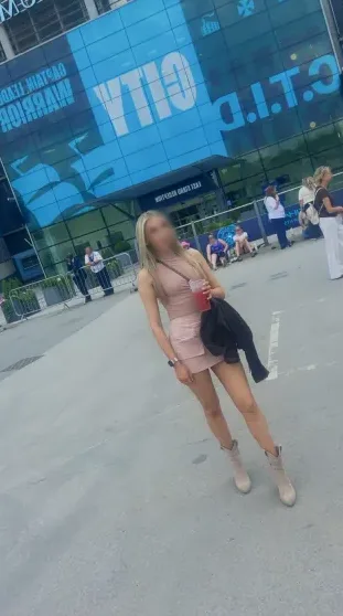 Maike, 28
