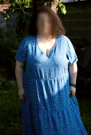 Melanie, 22