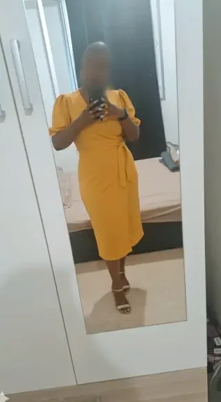Melina, 33