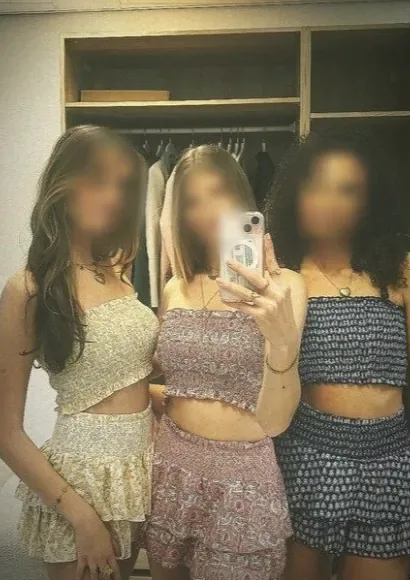 Nina, 20