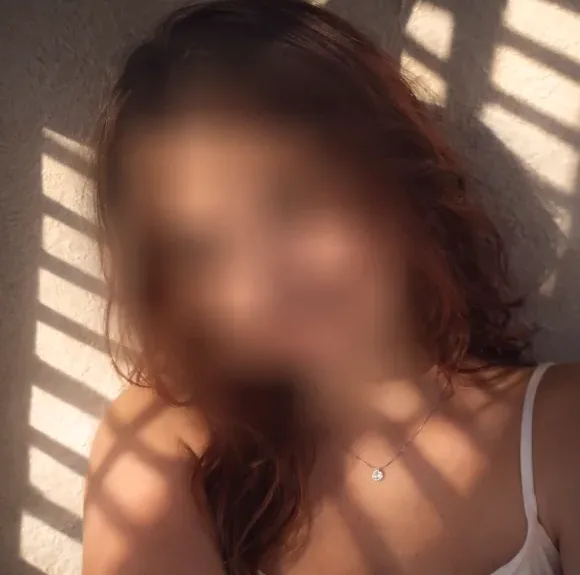 Saskia, 23