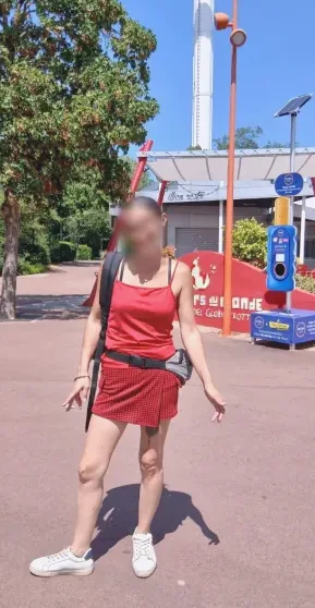 Selina, 39